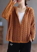 Relaxed-Fit Knitted Sweater with V-Neck | Kabelpatroon | warm Kleurand